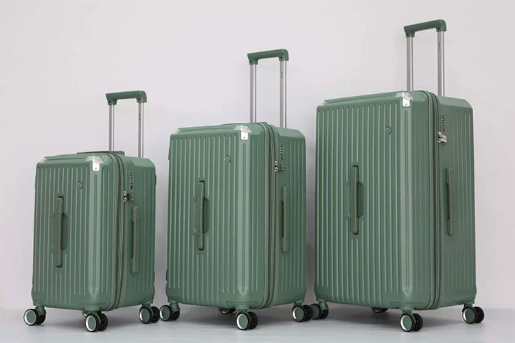 Ang Premium Lightweight Standard ng Luggage